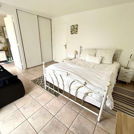 Chambre Avec Vue La Roche-Chalais Luaran gambar
